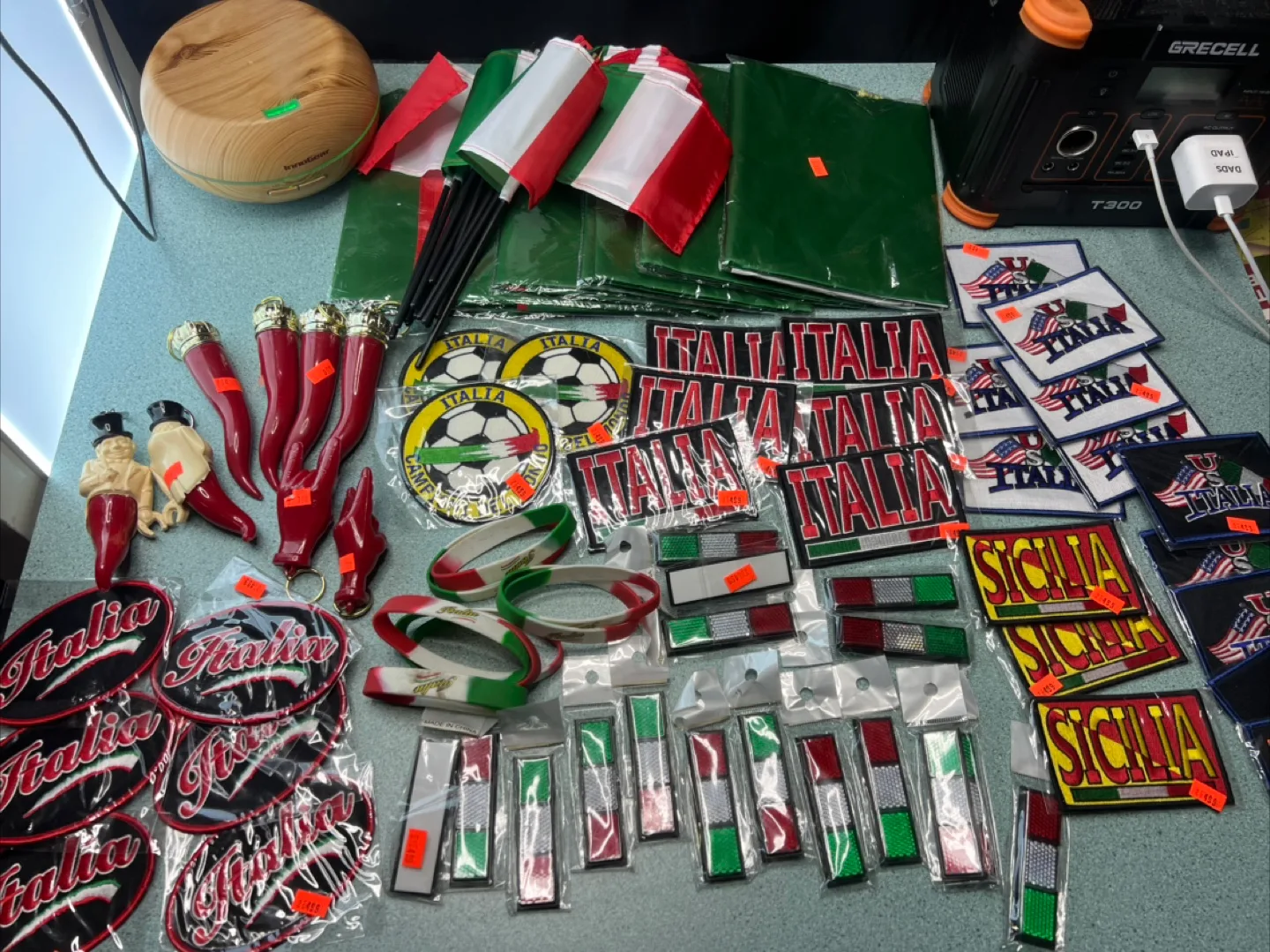 Italian Themed Patches, Keychains, and More! thumbnail