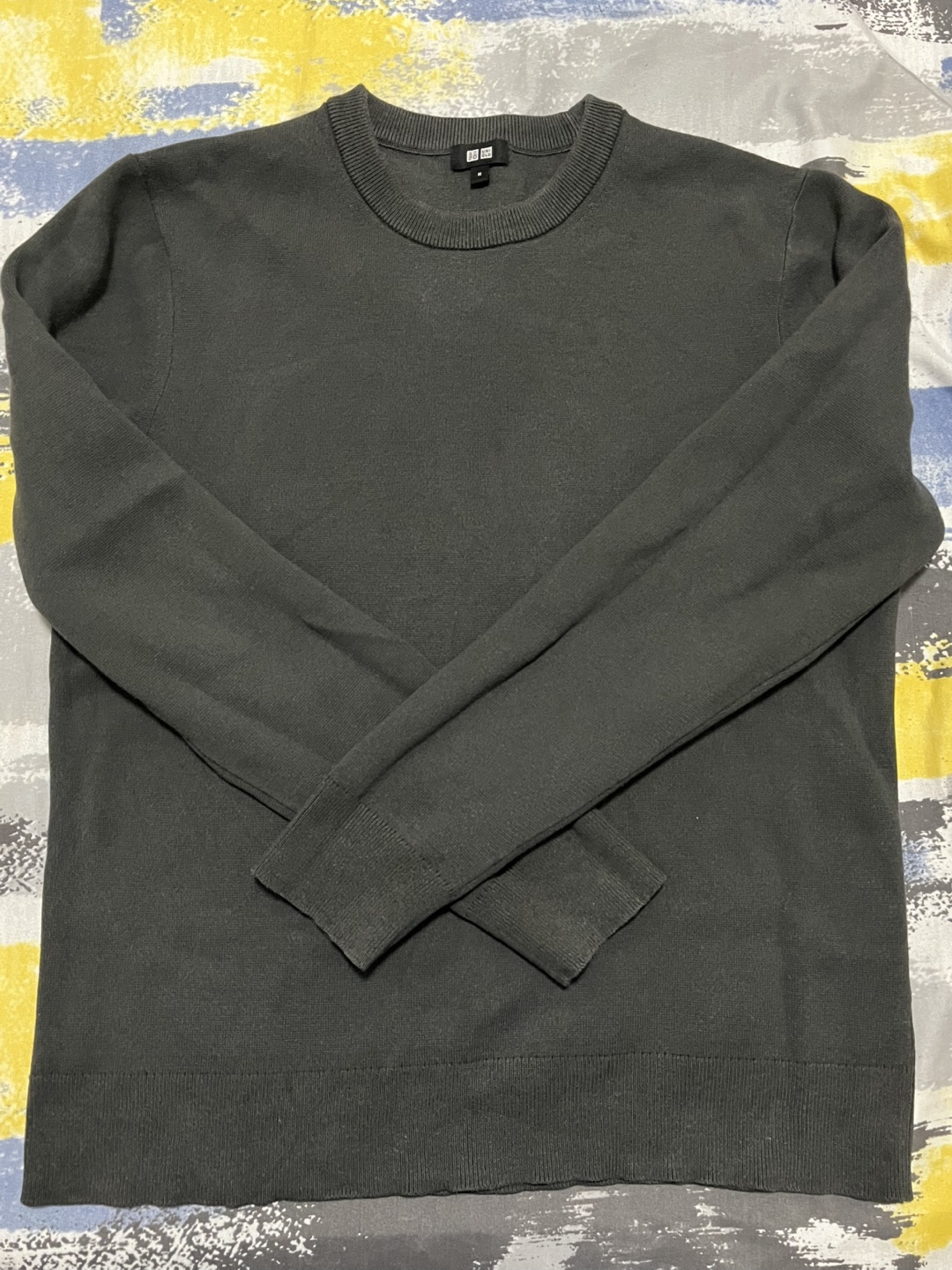Men's UNIQLO Dark Grey Crew Neck Sweater