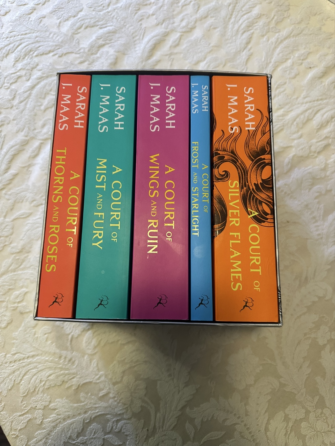 A Court of Thorns and Roses Boxed Set - ACOTAR