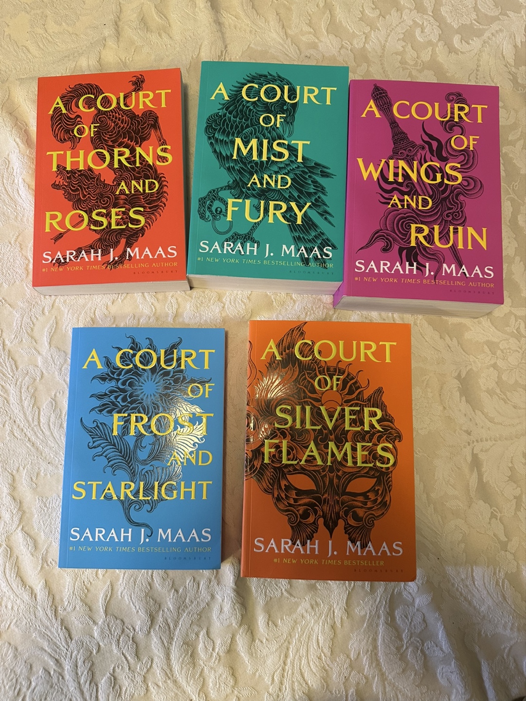 A Court of Thorns and Roses Boxed Set - ACOTAR - photo 2