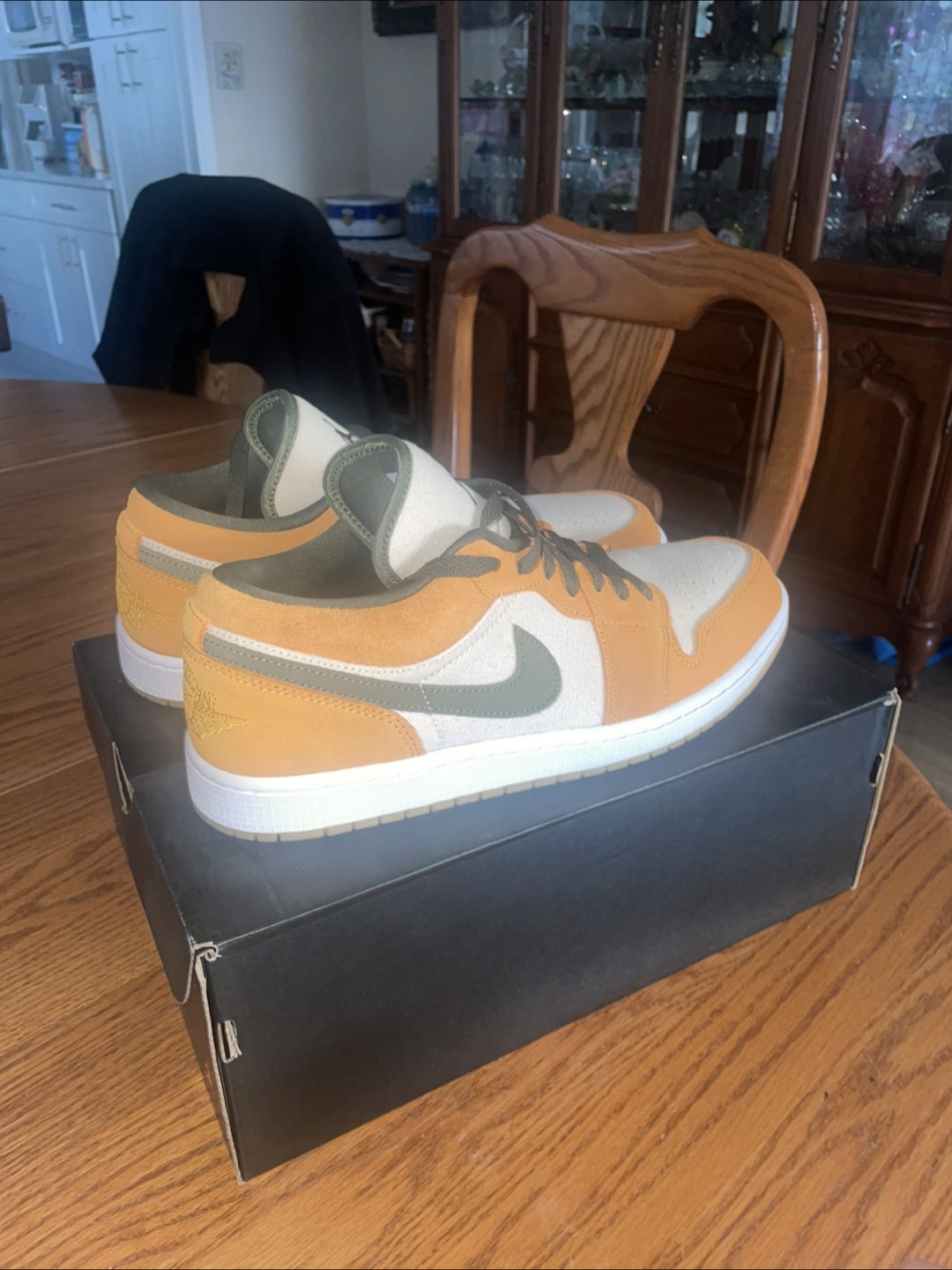 Jordan 1 low curry - photo 2