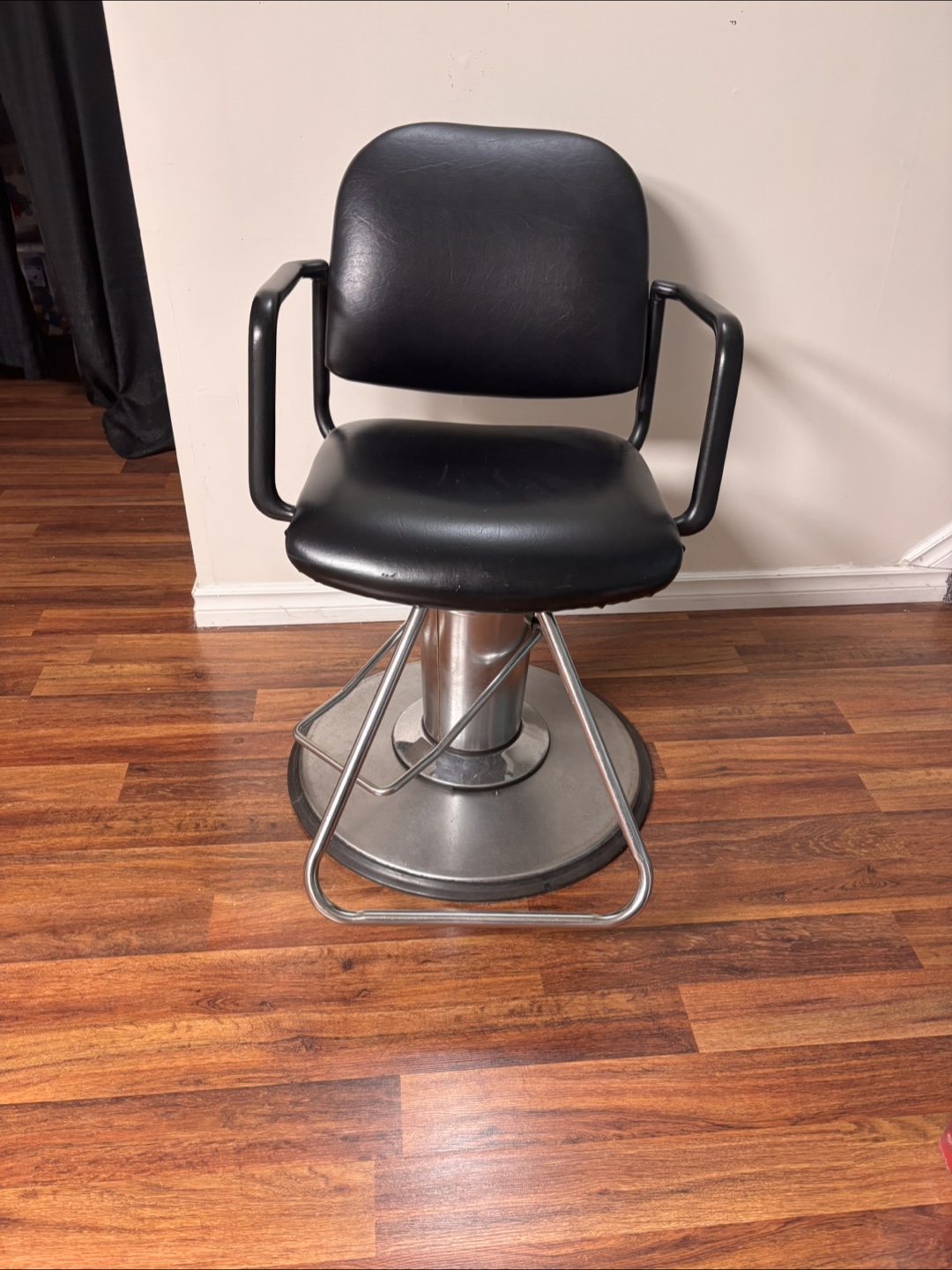 Salon Styling Chair - photo 2
