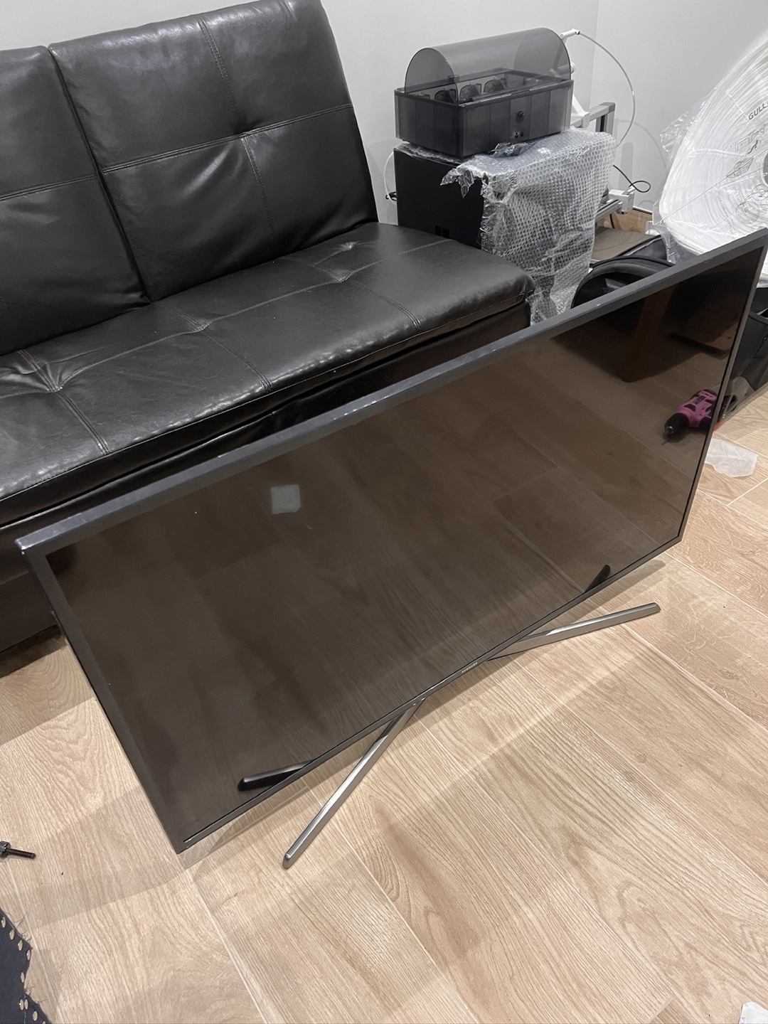 Samsung 43-inch Smart TV - photo 2