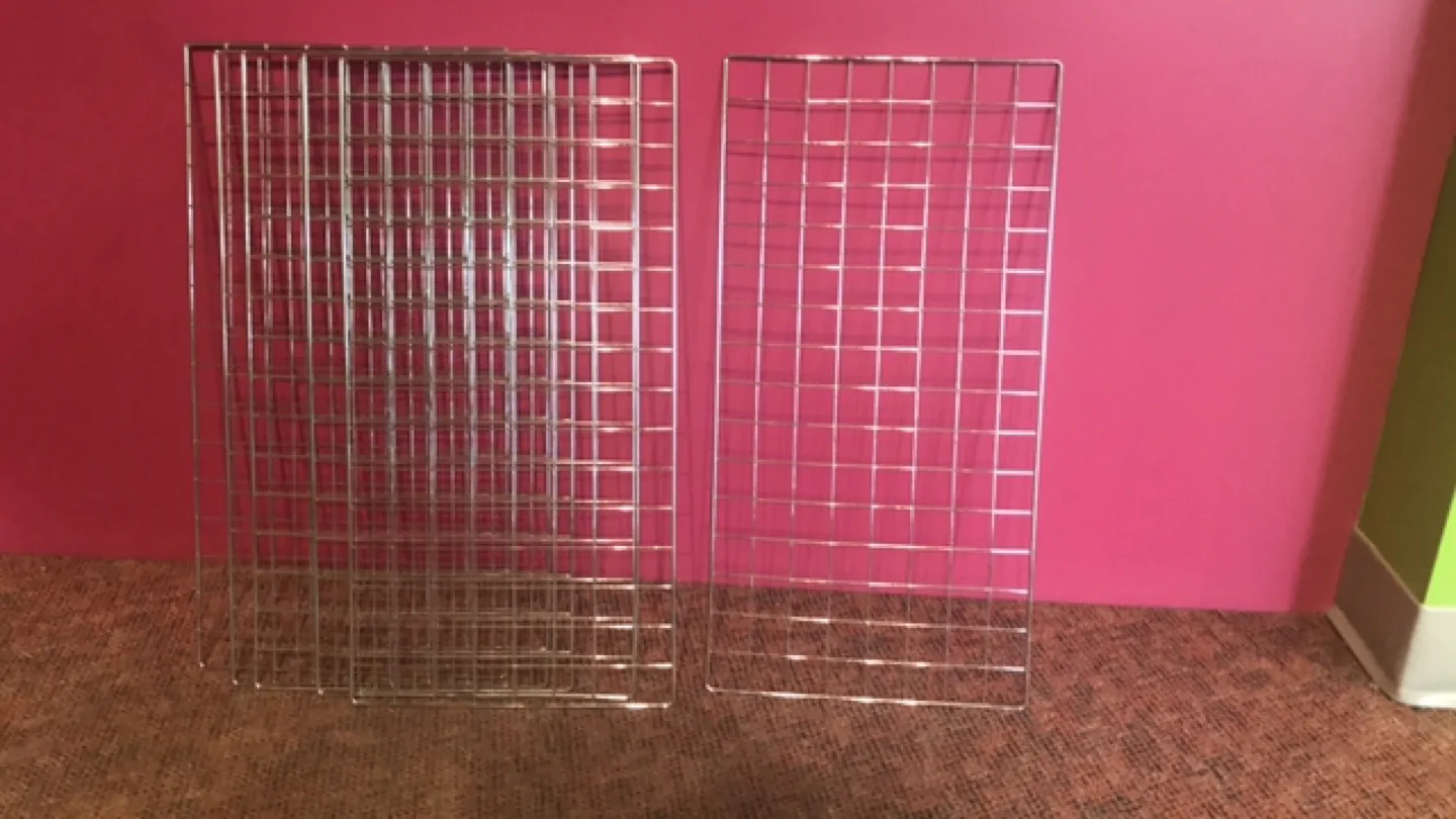 Sets of 3 Metal Gridwall Displays 23x11.5 inch thumbnail