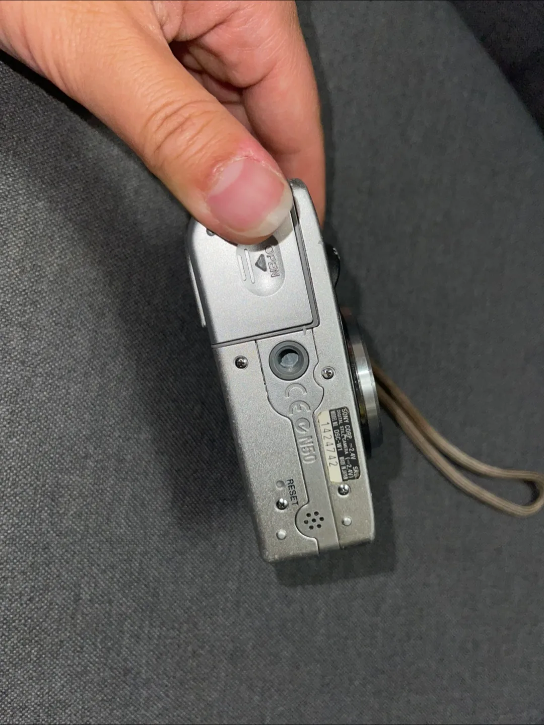 Sony Cyber-shot 3X Digital Camera image indicator(3)