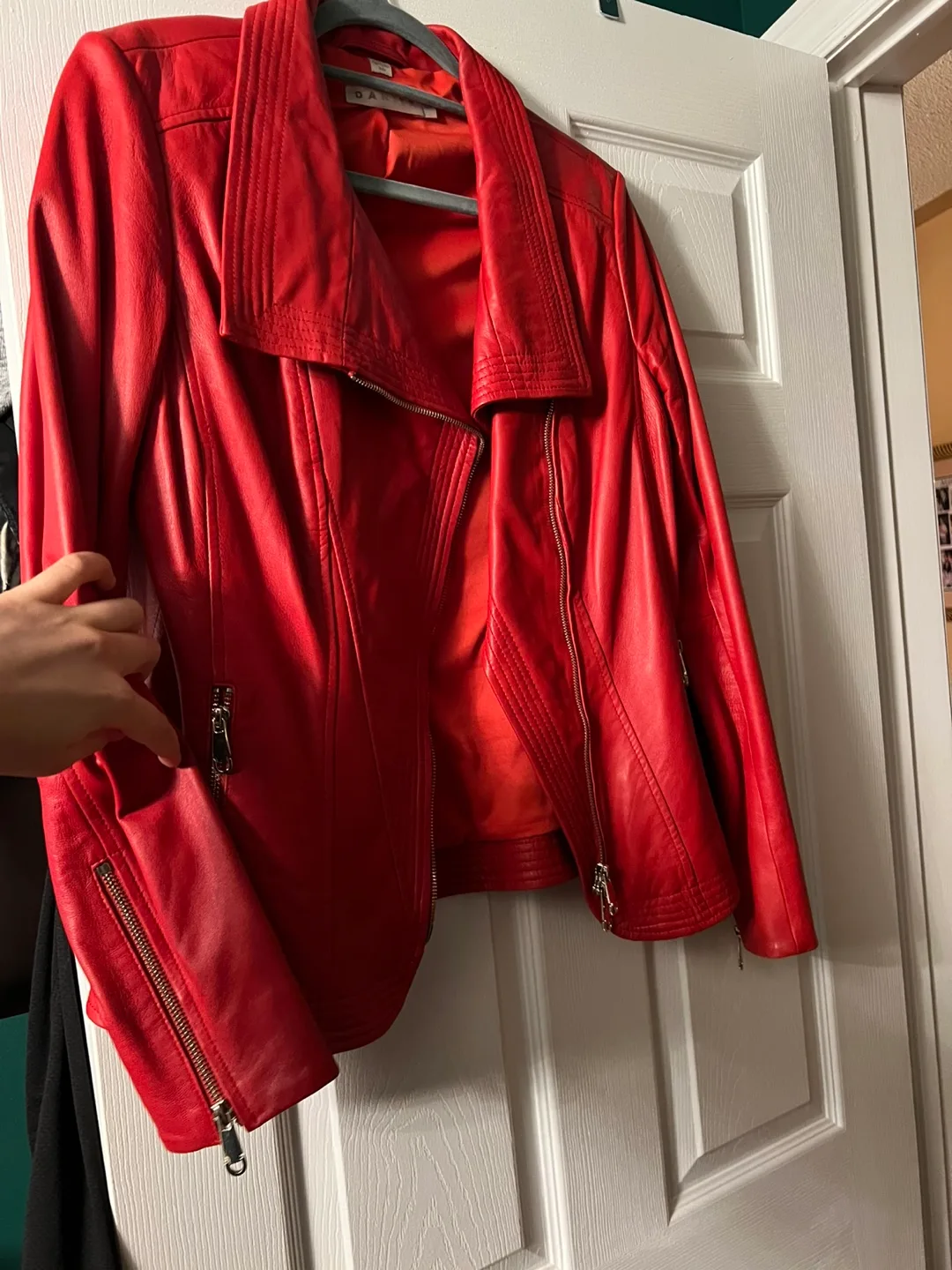 Danier leather Jacket new edition gorgeous red image indicator(2)
