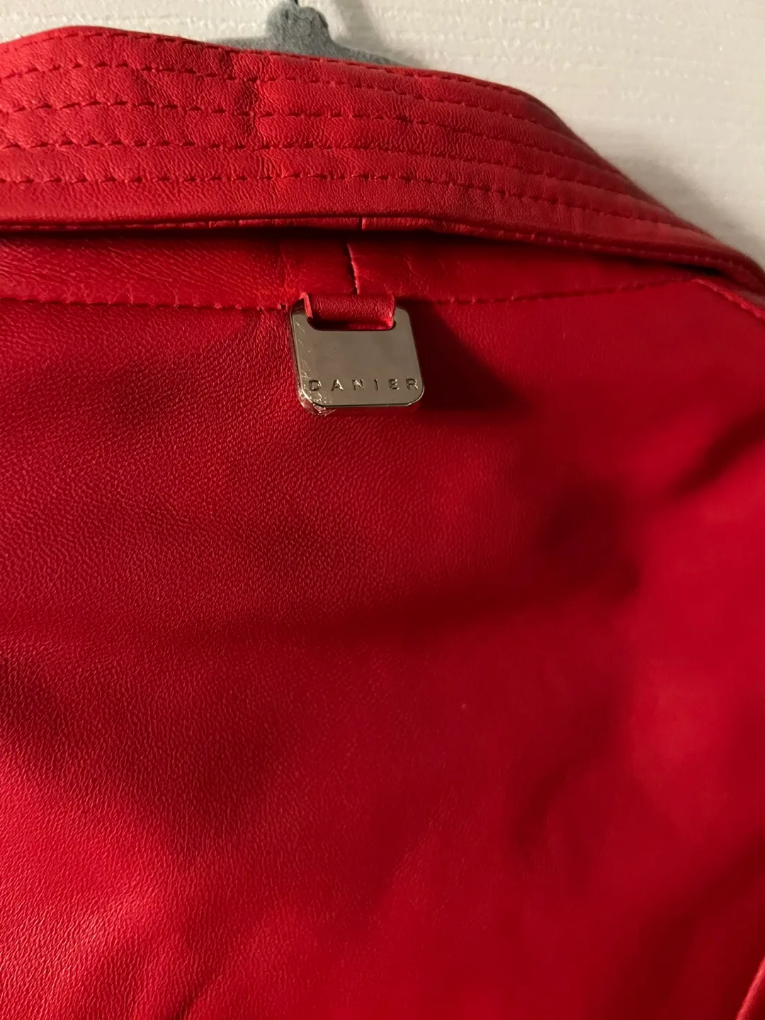 Danier leather Jacket new edition gorgeous red image indicator(5)