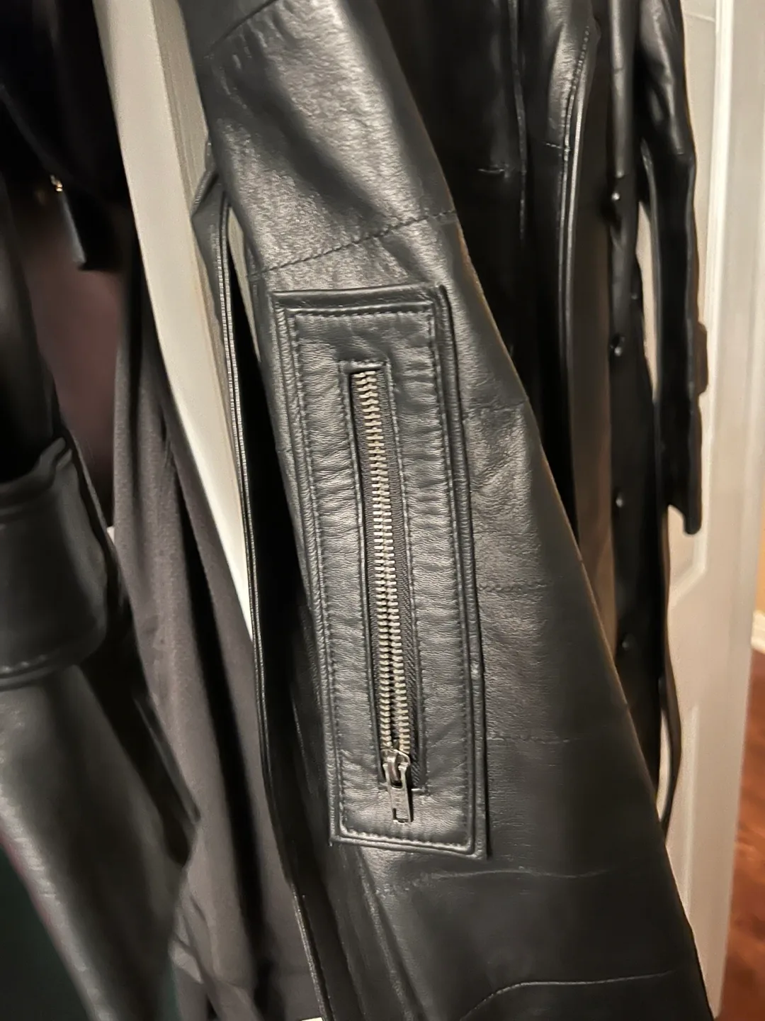 Women's Apparel Hit Black Leather Trench Coat - Size M image indicator(2)