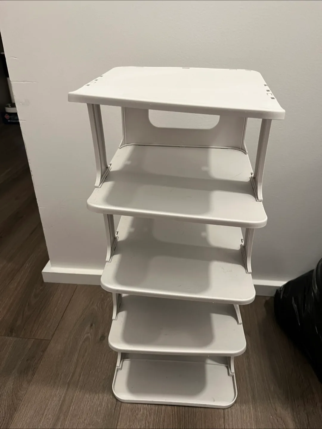 Five-Tier White Plastic Shelf Unit thumbnail