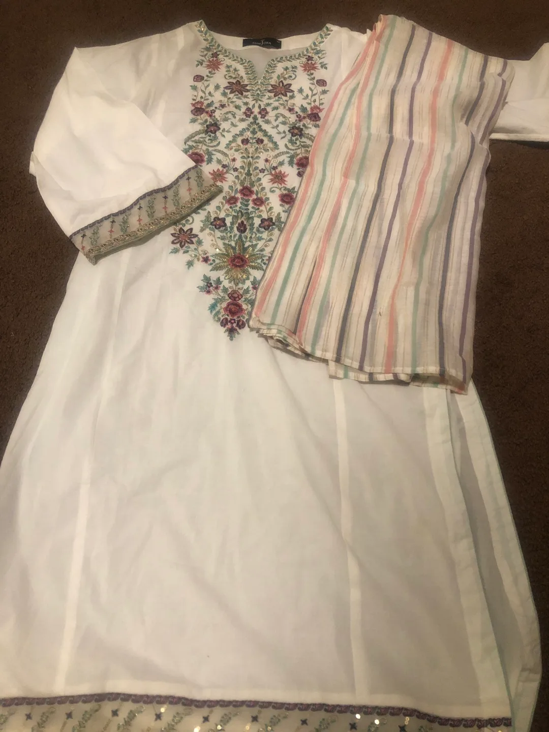 White embroidered kurta with striped dupatta image indicator(2)