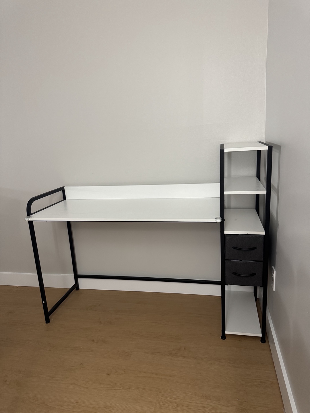 55" Computer Desk with Storage – Great Condition - photo 2