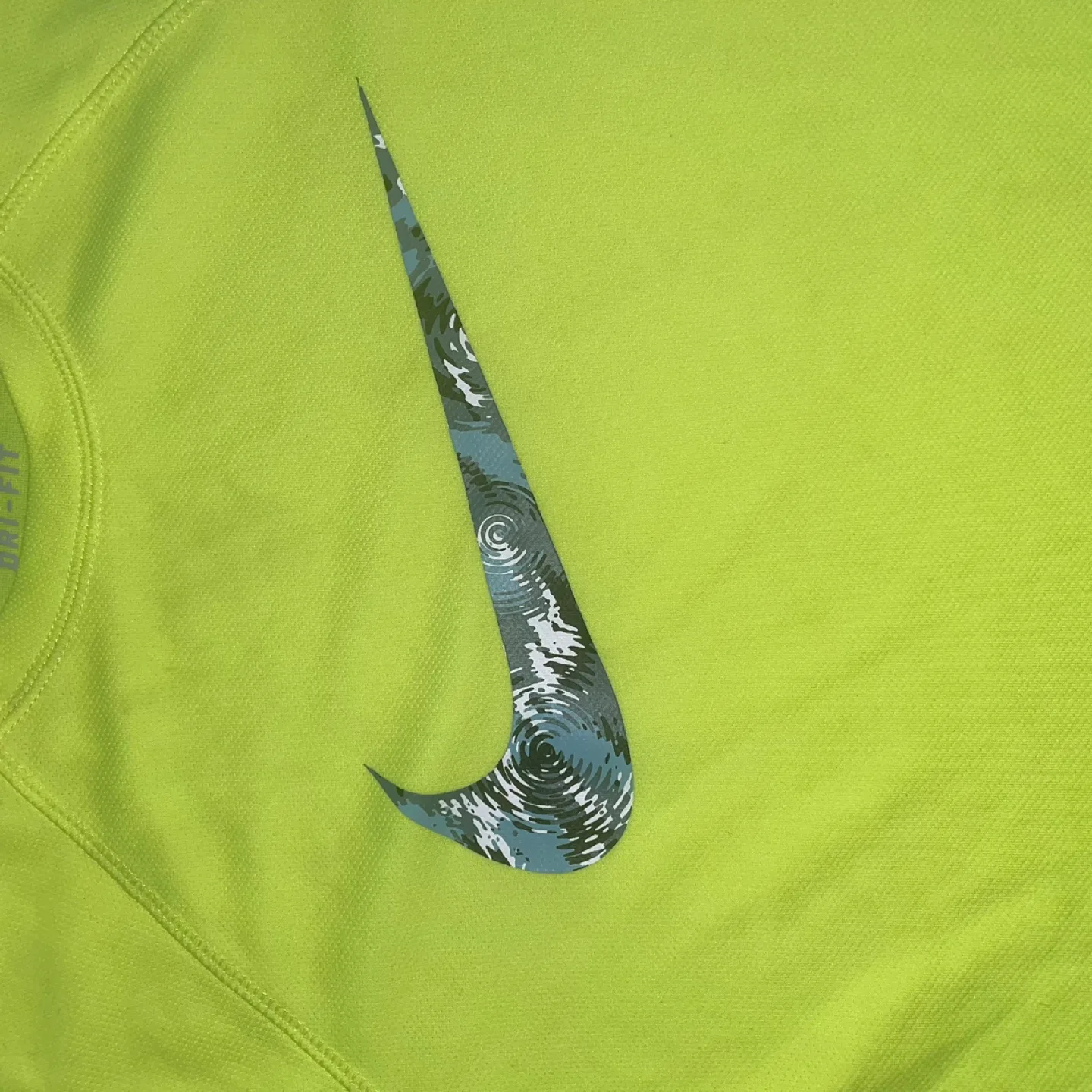 Nike Dri-FIT Youth Size M Lime Green T-Shirt image indicator(3)