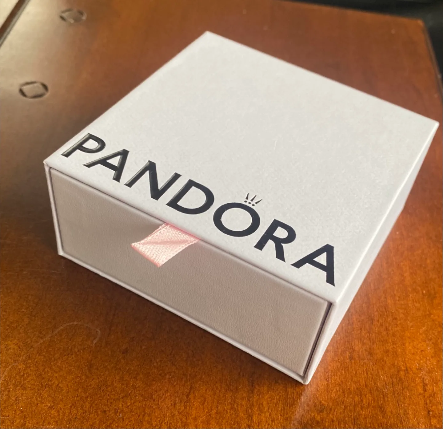 Pandora Jewellery Box image indicator(2)