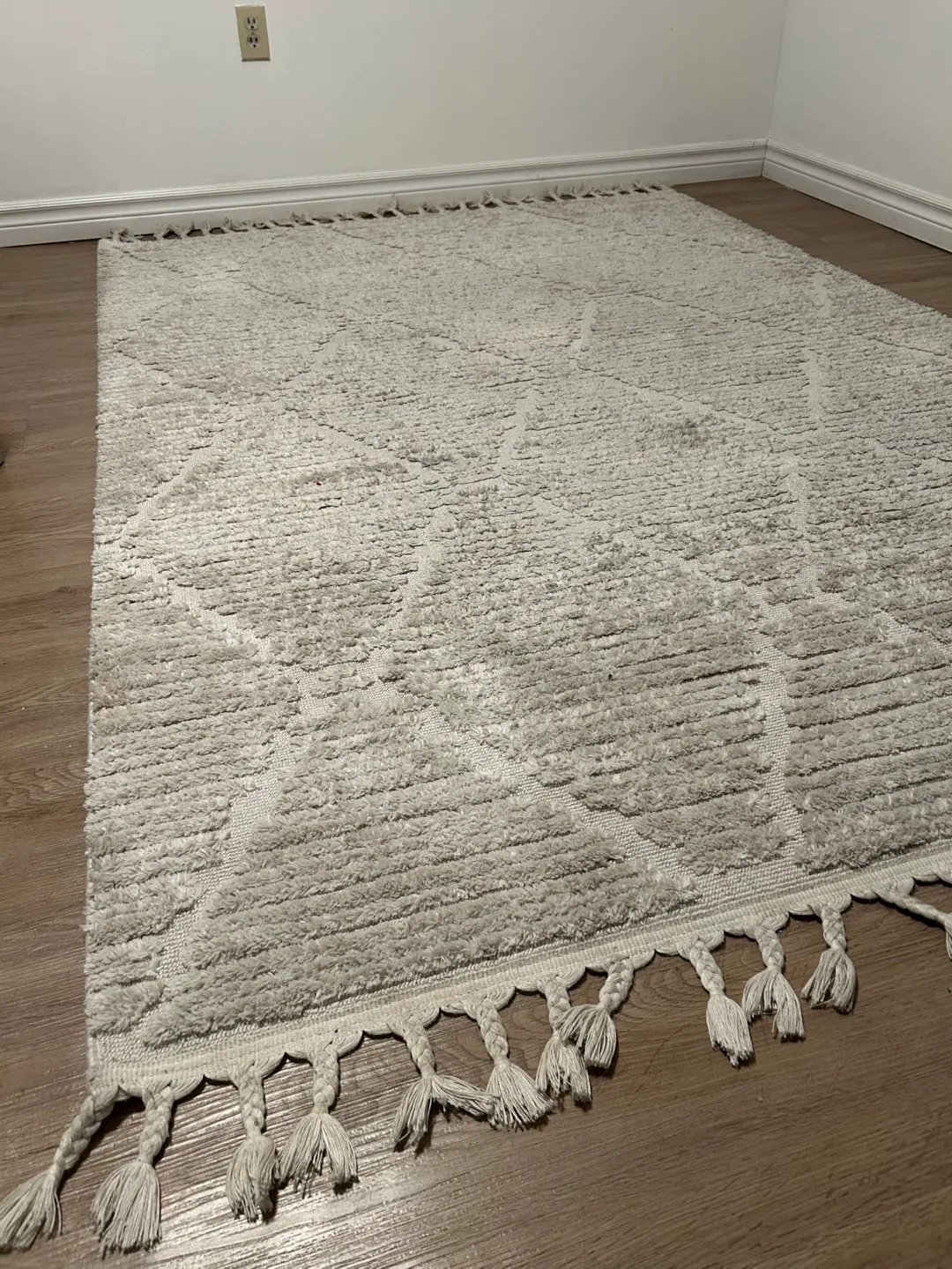 Safavieh Marrakesh Beige Rug - 5'3" x 7'6" image indicator(2)