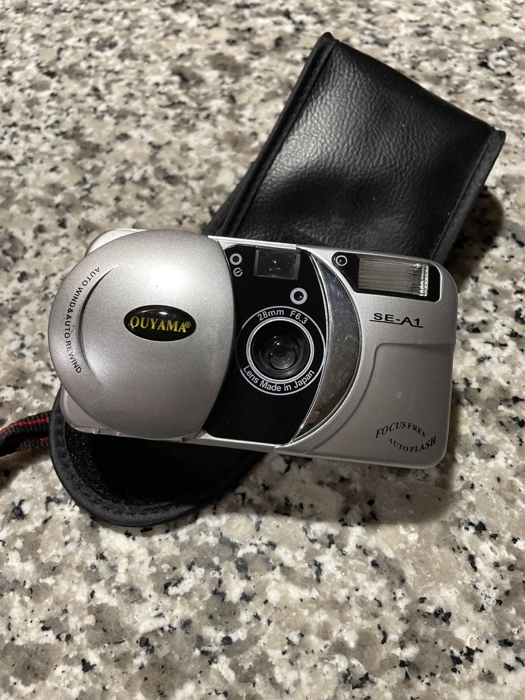 Quayama SE-A1 35mm Film Camera with Case