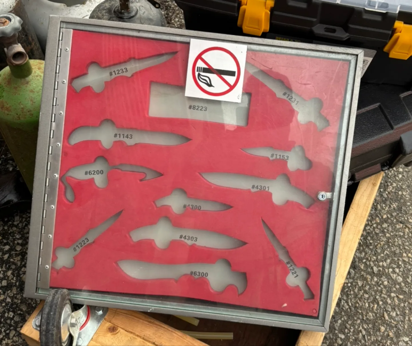 Knife Display Case with Cutouts thumbnail