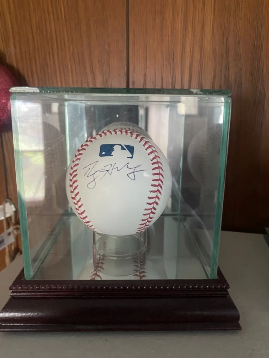 Roy Halladay Signed Baseball with Certificate of Authenticity thumbnail