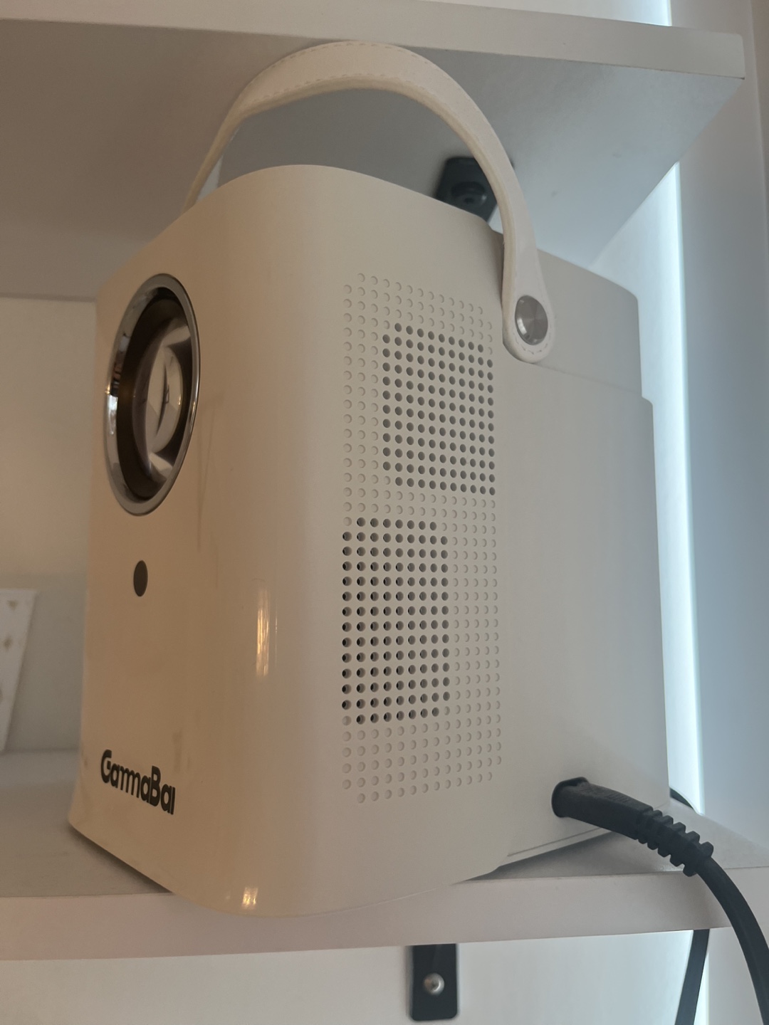Low noise GamaBai Mini Projector with remote - photo 3
