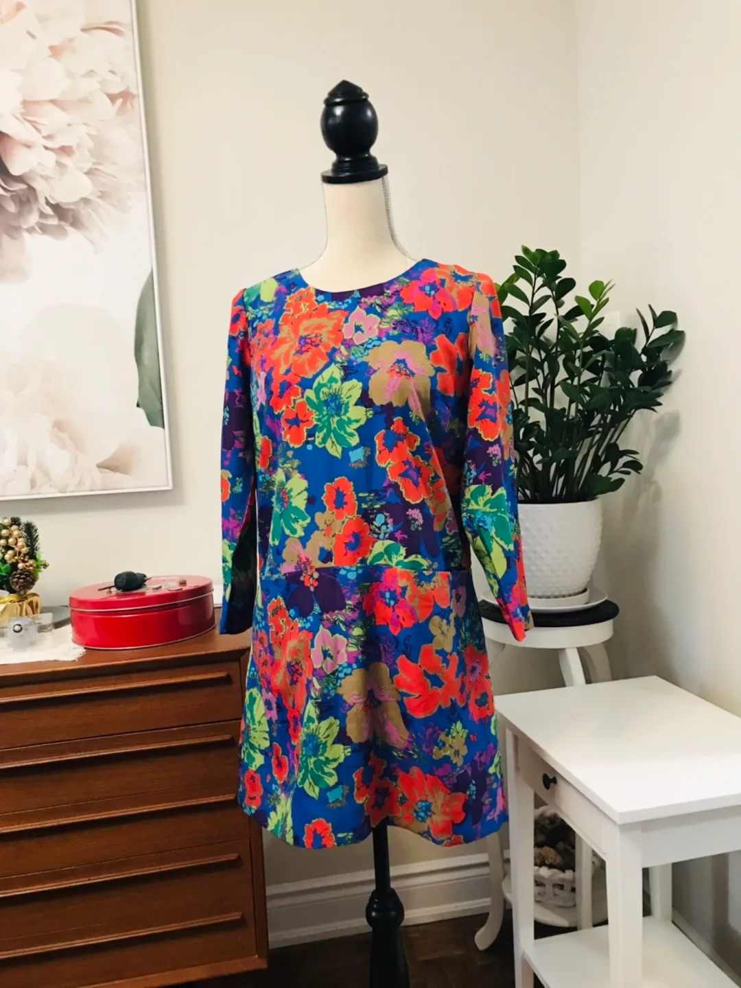 J.Crew size 2 floral shift dress image indicator(3)