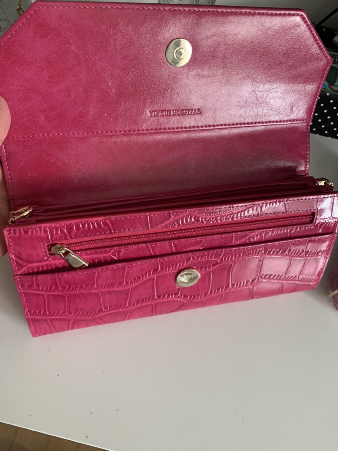 New! Pink Crocodile-embossed Clutch - photo 3