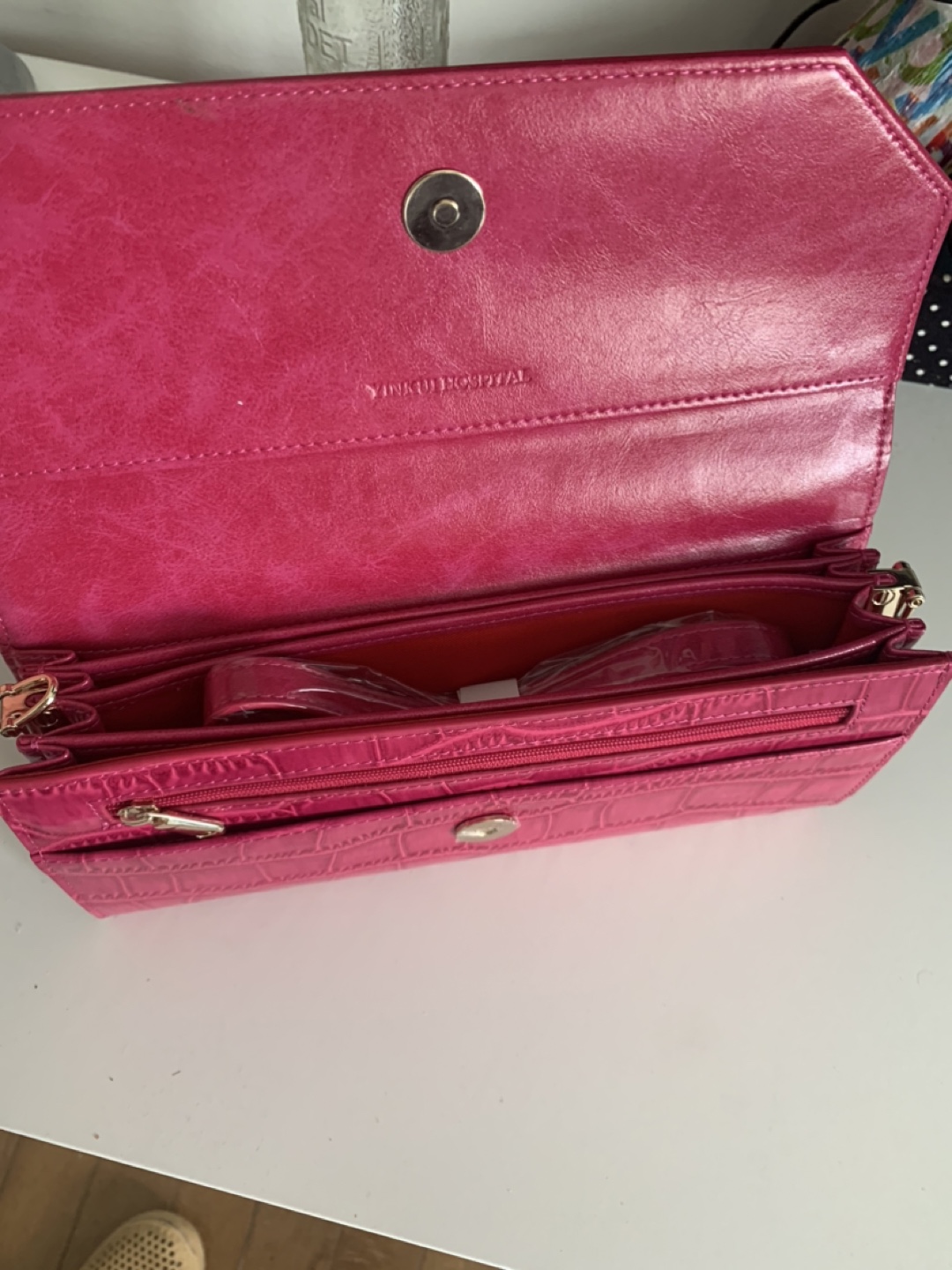 New! Pink Crocodile-embossed Clutch - photo 5