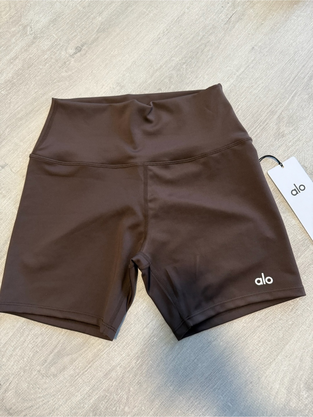 Alo Accolade Hoodie and Shorts Set - Brown - photo 4