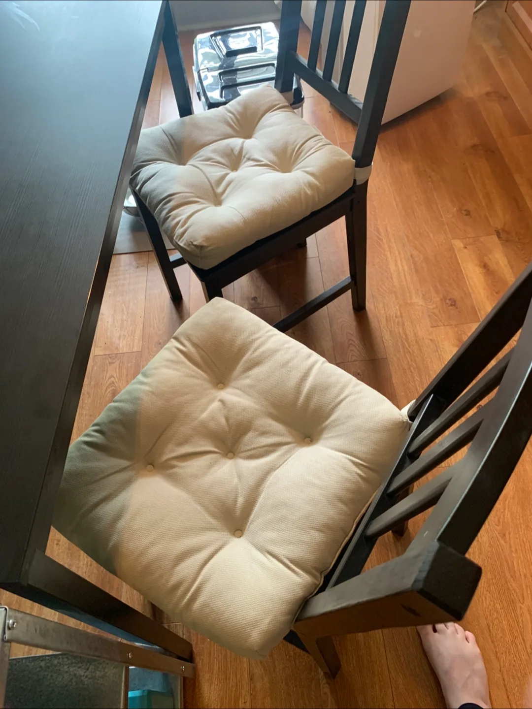 IKEA SANDSBERG Dining Table & 2 STEPHAN Chairs image indicator(3)