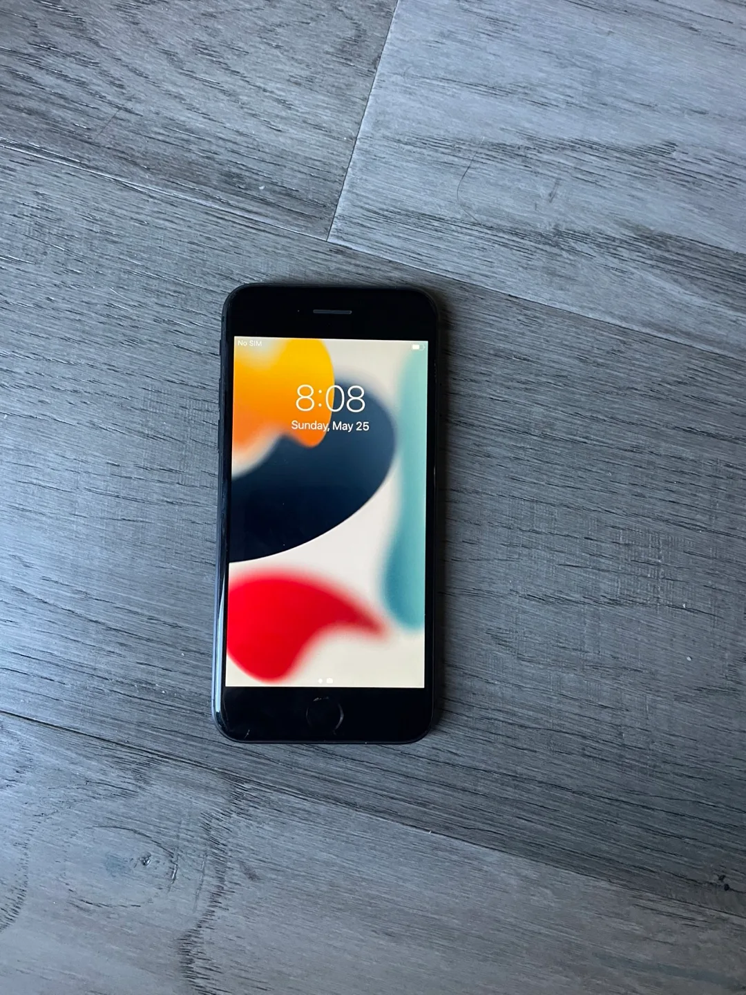 iPhone 8 In Great Condition thumbnail