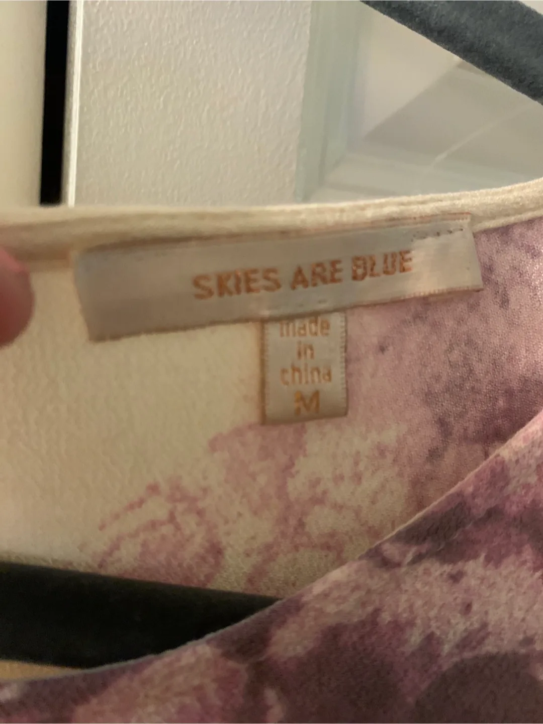 Skies Are Blue Gorgeous Floral Blouse image indicator(2)