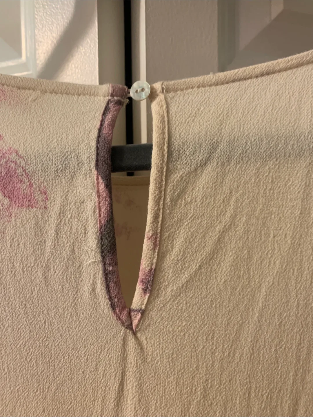 Skies Are Blue Gorgeous Floral Blouse image indicator(6)