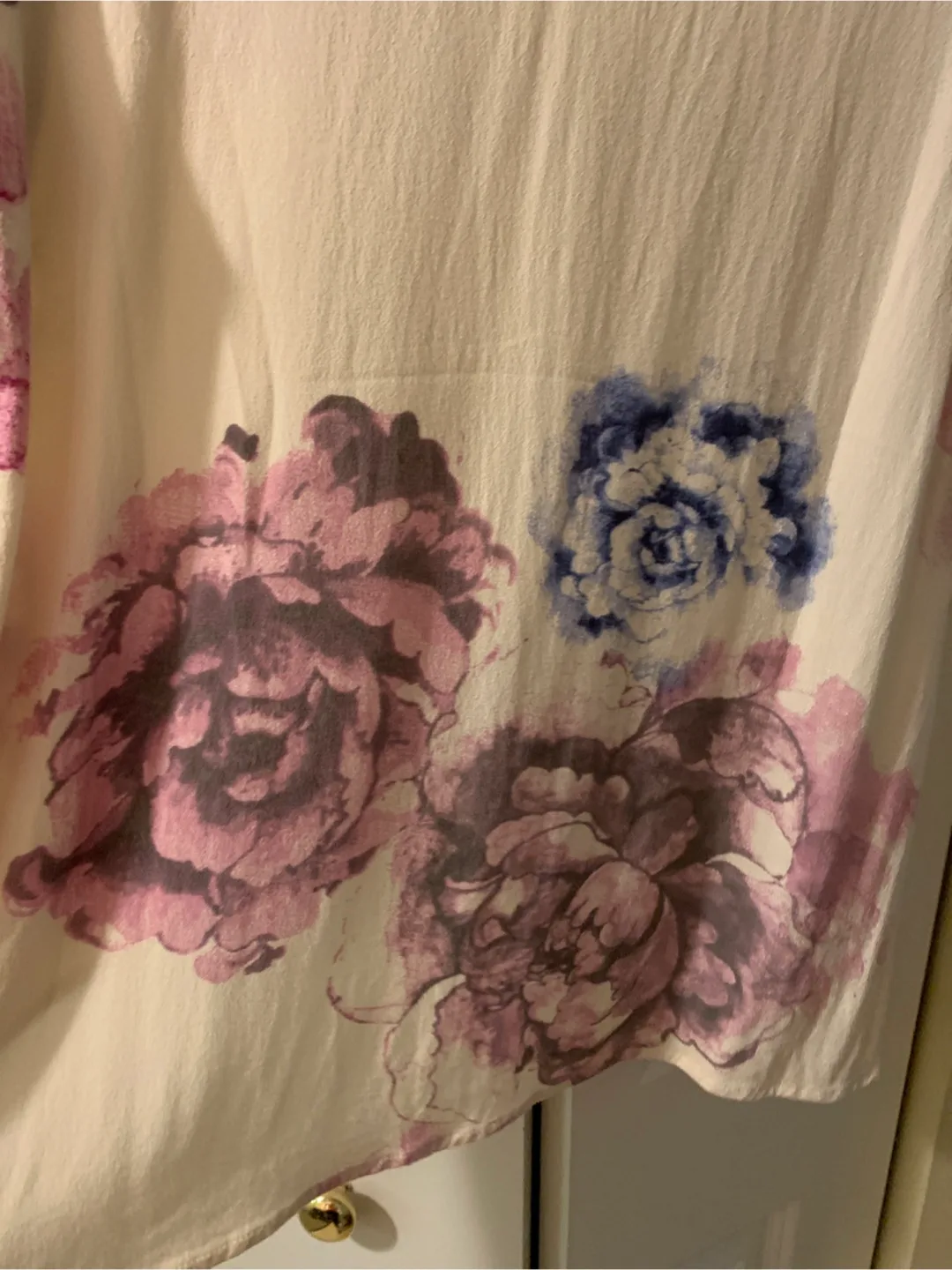 Skies Are Blue Gorgeous Floral Blouse image indicator(7)