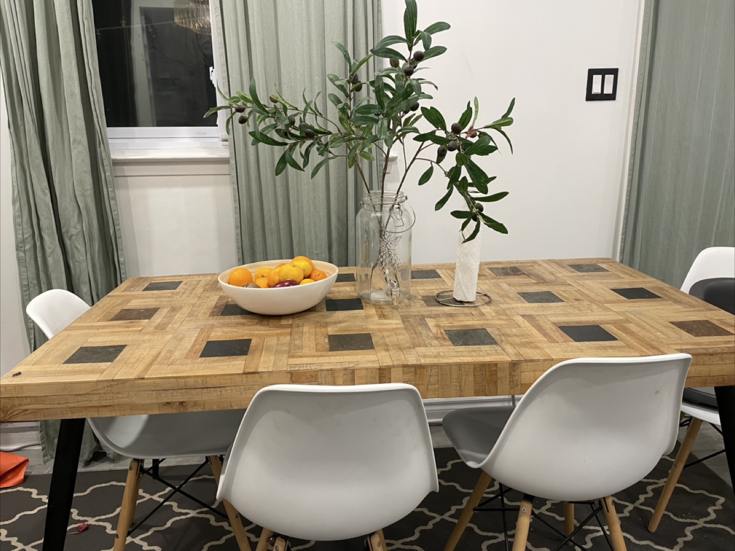 Structube Dining Table. Unique design.