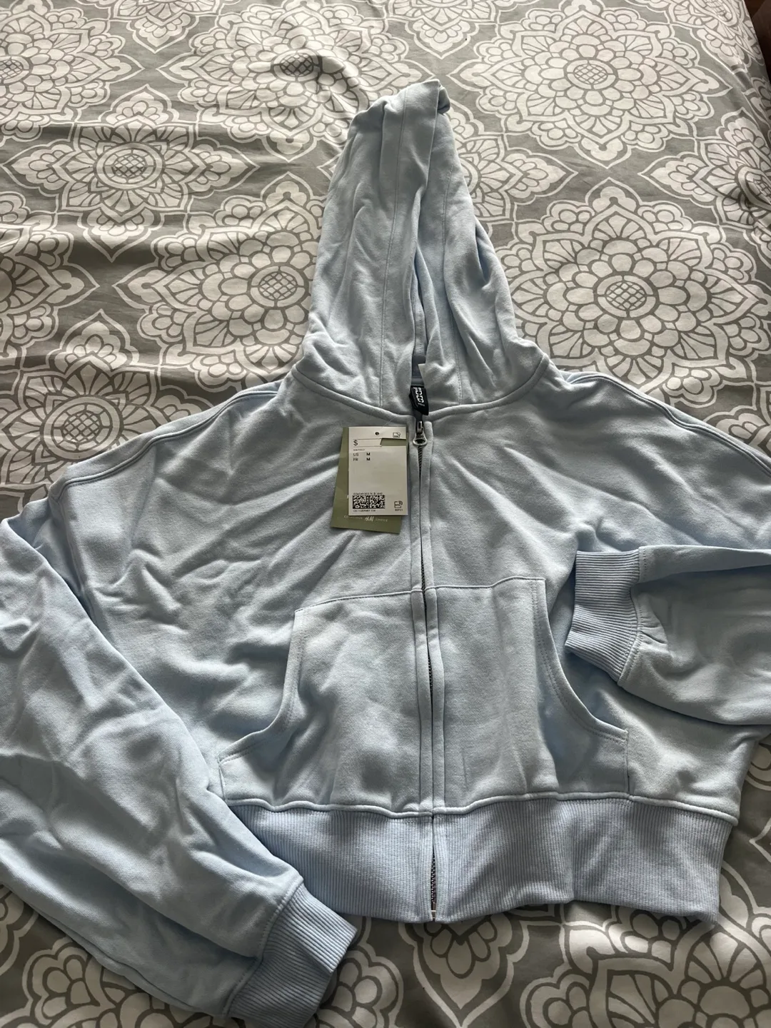 H&M Crop Hoodie thumbnail