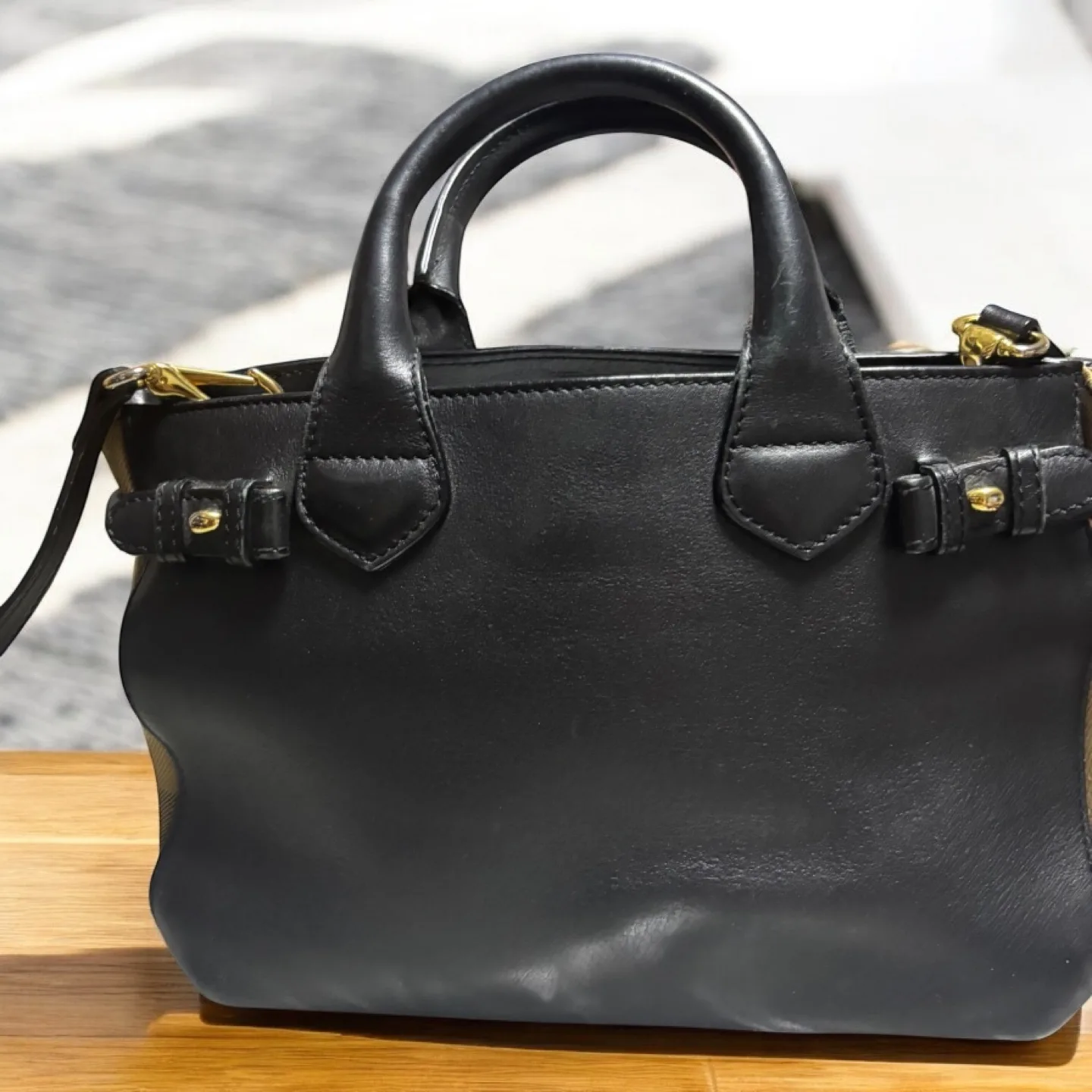 Burberry Banner Tote with Classic Check Lining image indicator(3)