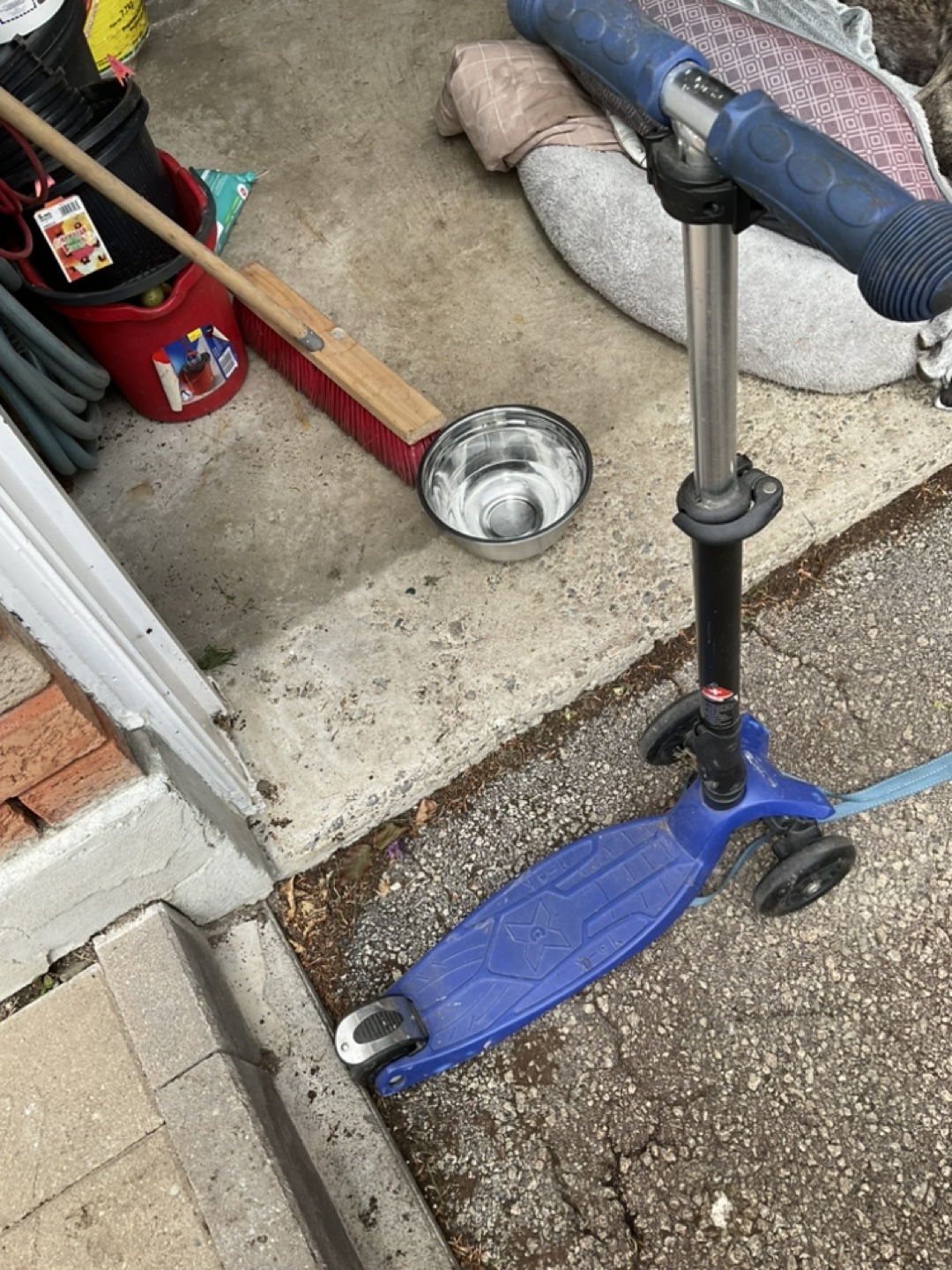 Used Micro Mini 3-in-1 Scooter - photo 2