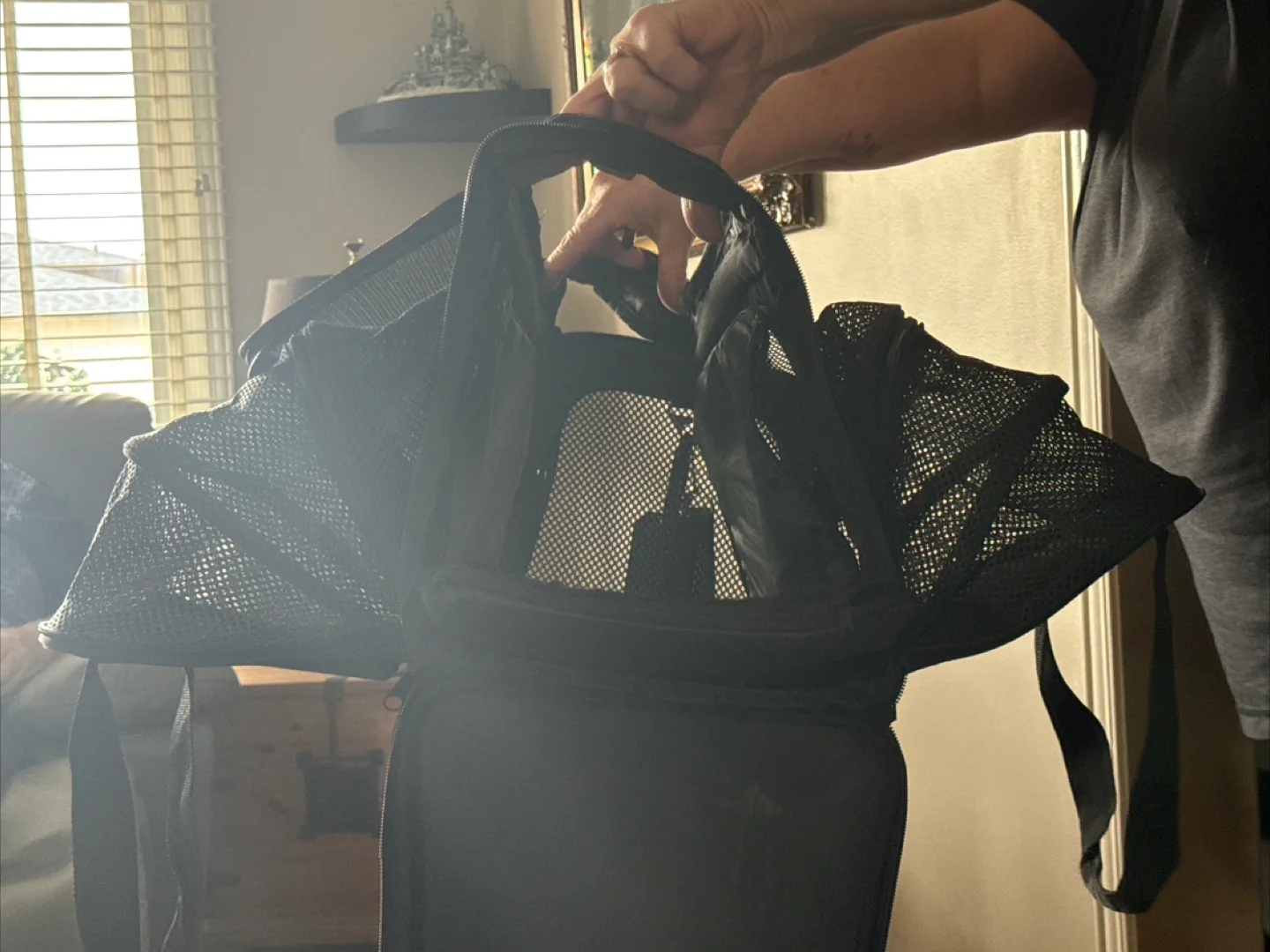 Pet Travel Carrier Bag Air Canada approved image indicator(4)