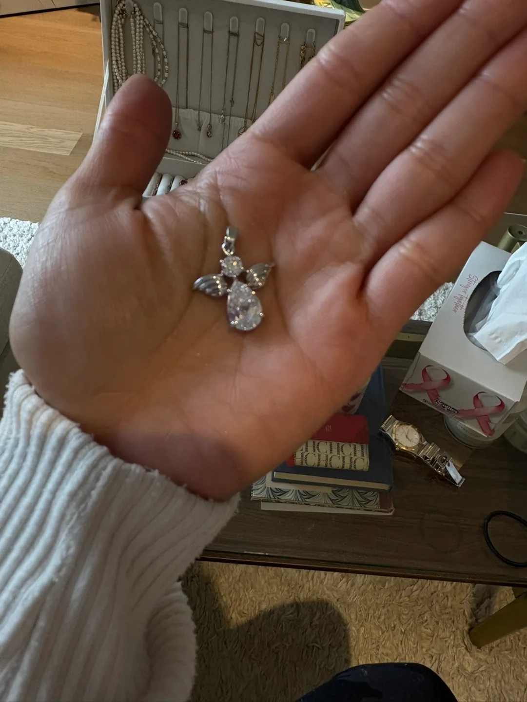 Angel pendant image indicator(2)