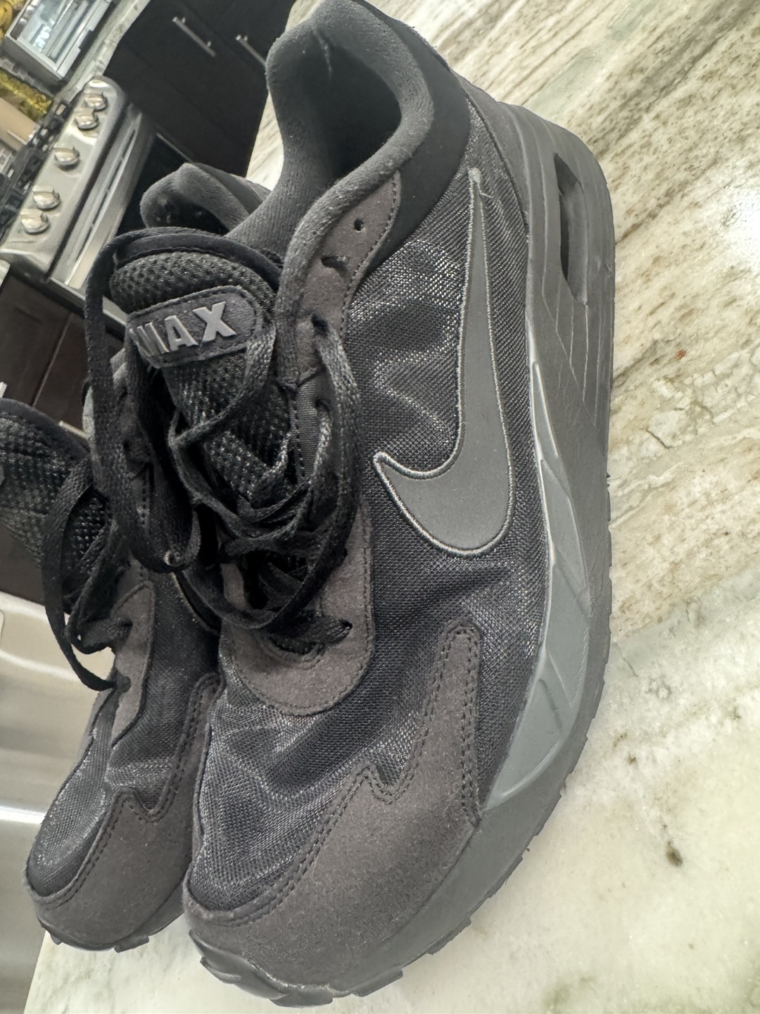 Men's Nike Air Max 90 Sneakers - Size 13 - photo 2