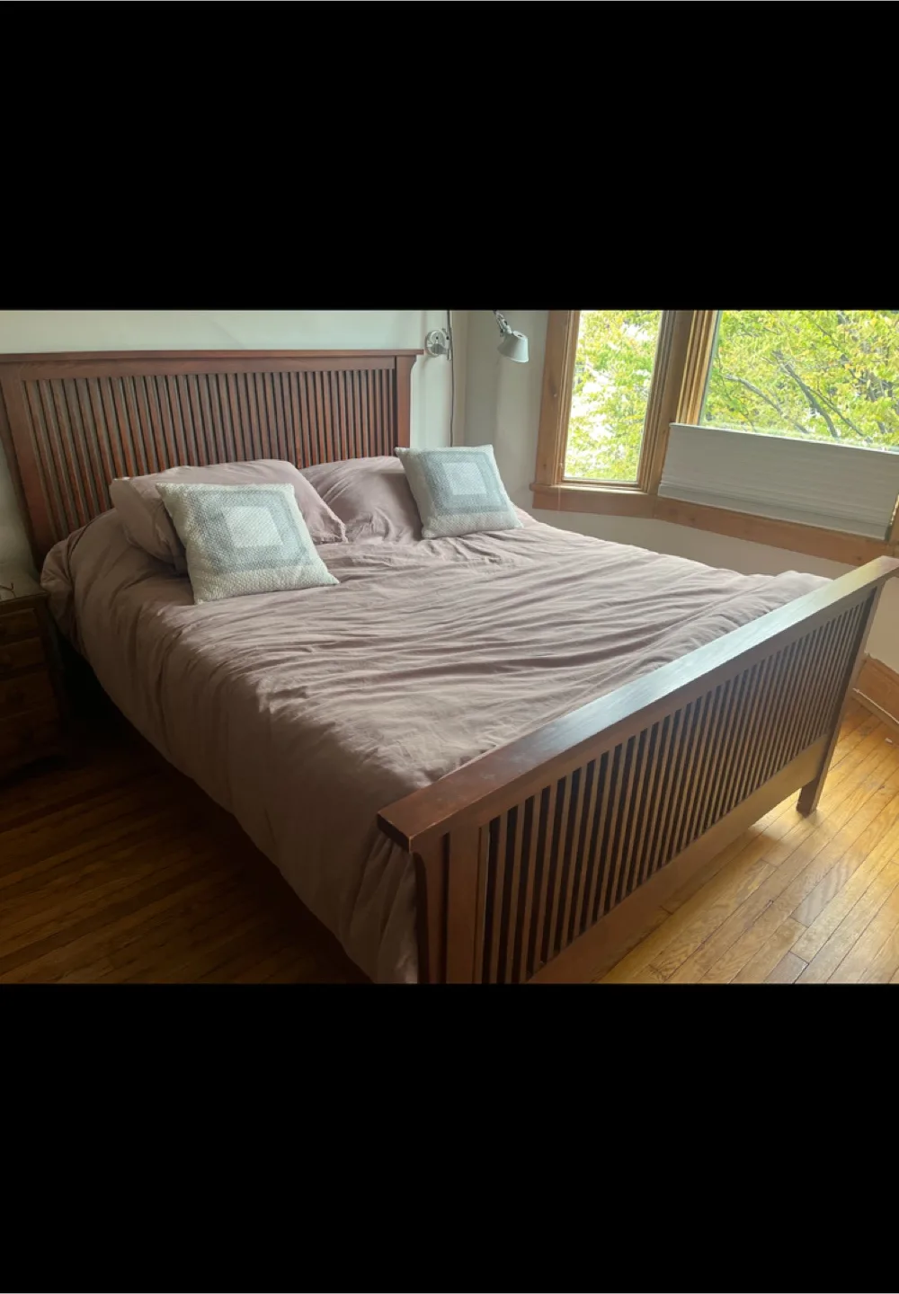 Queen Size Wood Bed Frame thumbnail