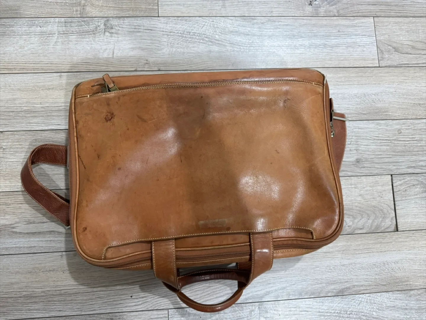 Hartmann Leather Briefcase image indicator(3)