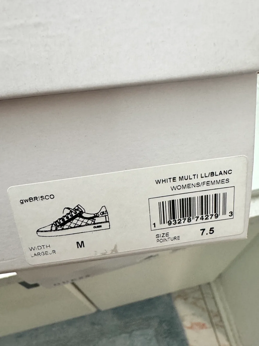 Guess Women's White Quilted Sneakers Size 7.5 image indicator(4)