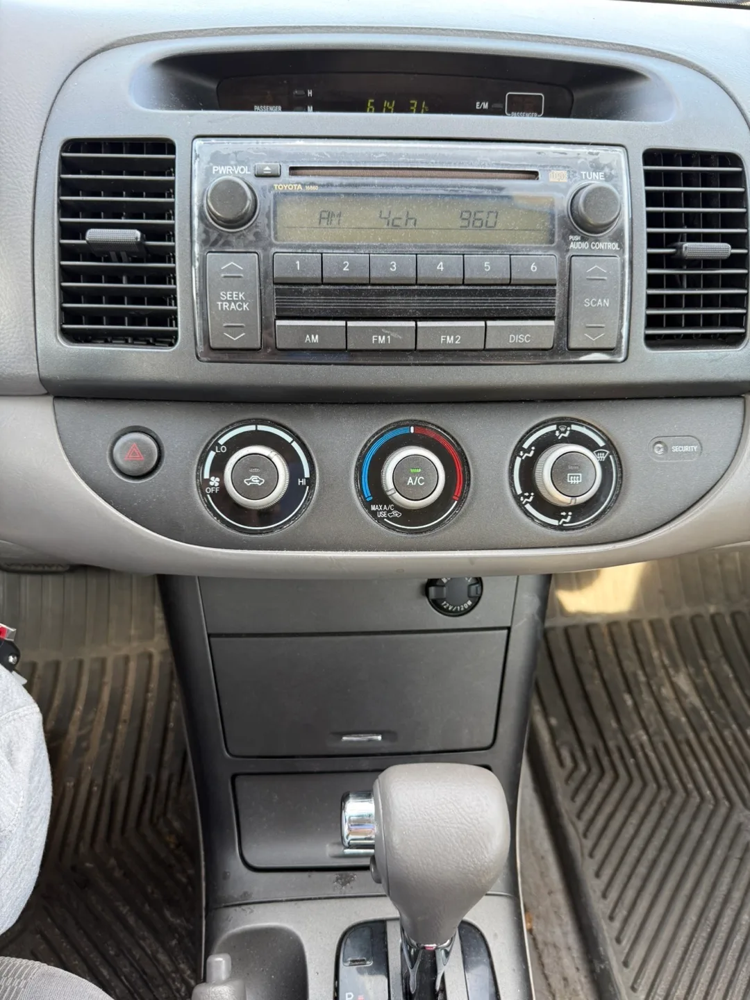 2005 Toyota Camry LE image indicator(10)