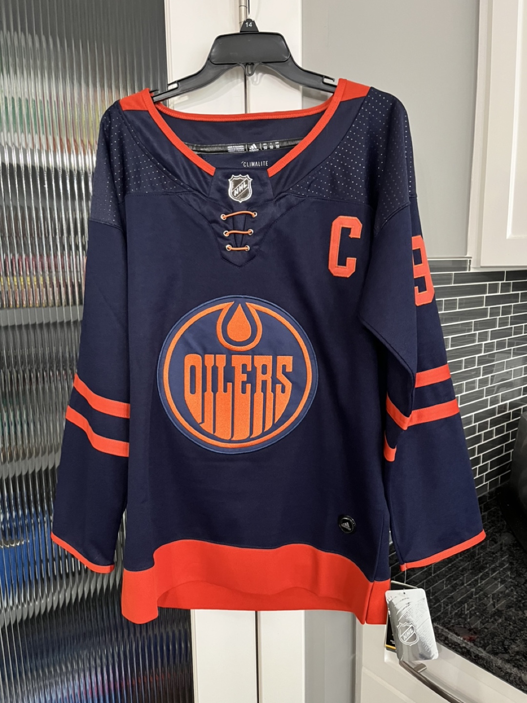 Edmonton Oilers BRAND NEW WITH TAGS Adidas Jersey  Size 50