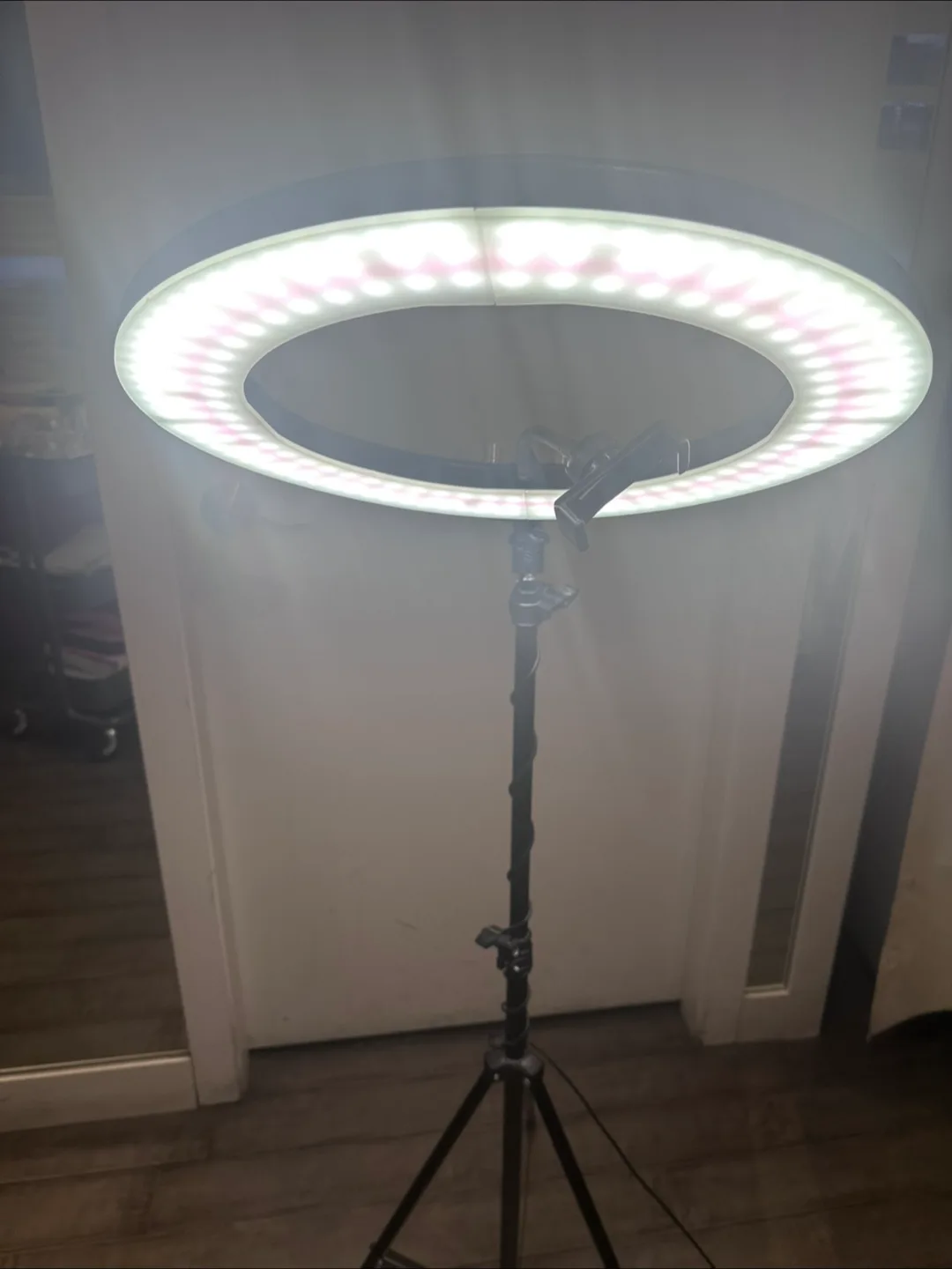 Ring Light with Tripod Stand image indicator(3)