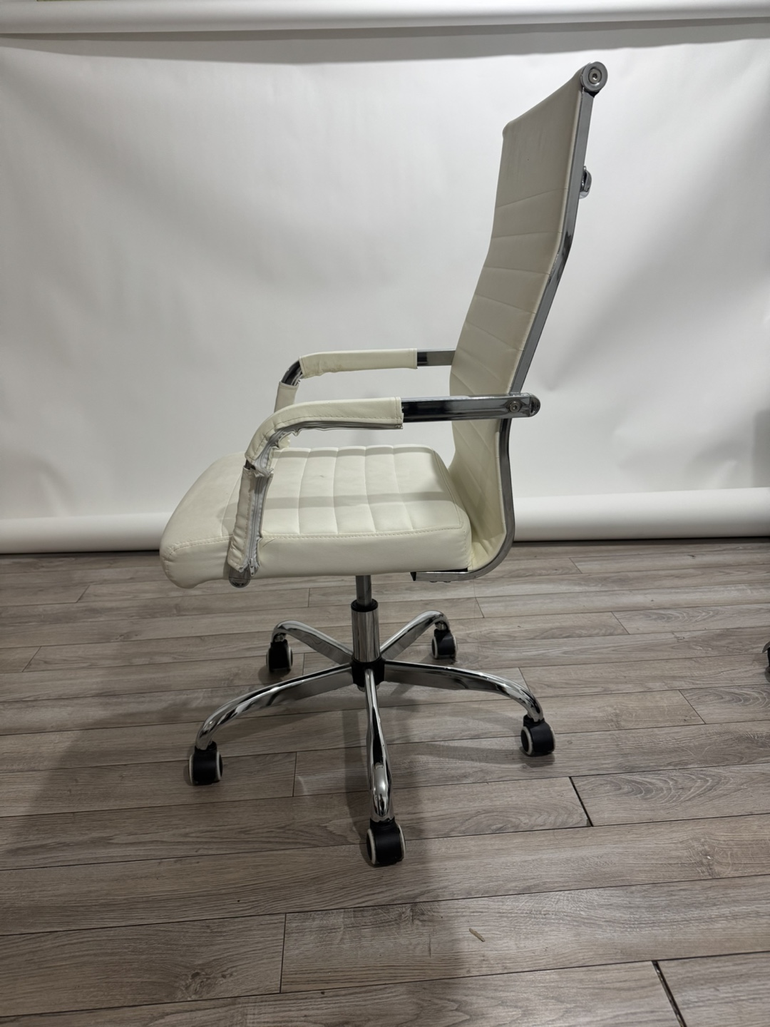 White Leather Office Chair - photo 2