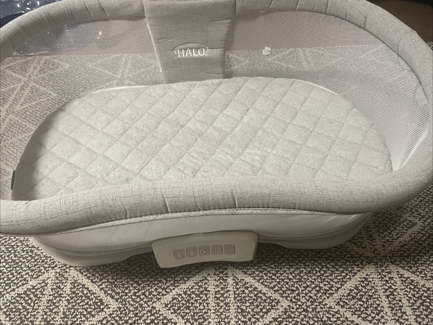 Halo BassiNest Swivel Sleeper 🥕 - photo 2