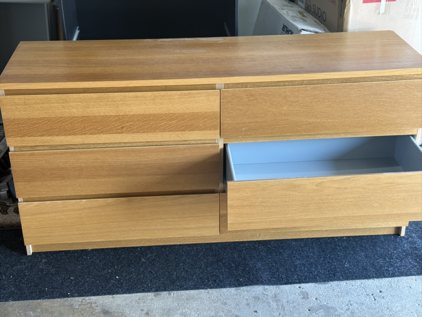 IKEA HEMNES 6-Drawer Dresser and 2 Nightstands - photo 5