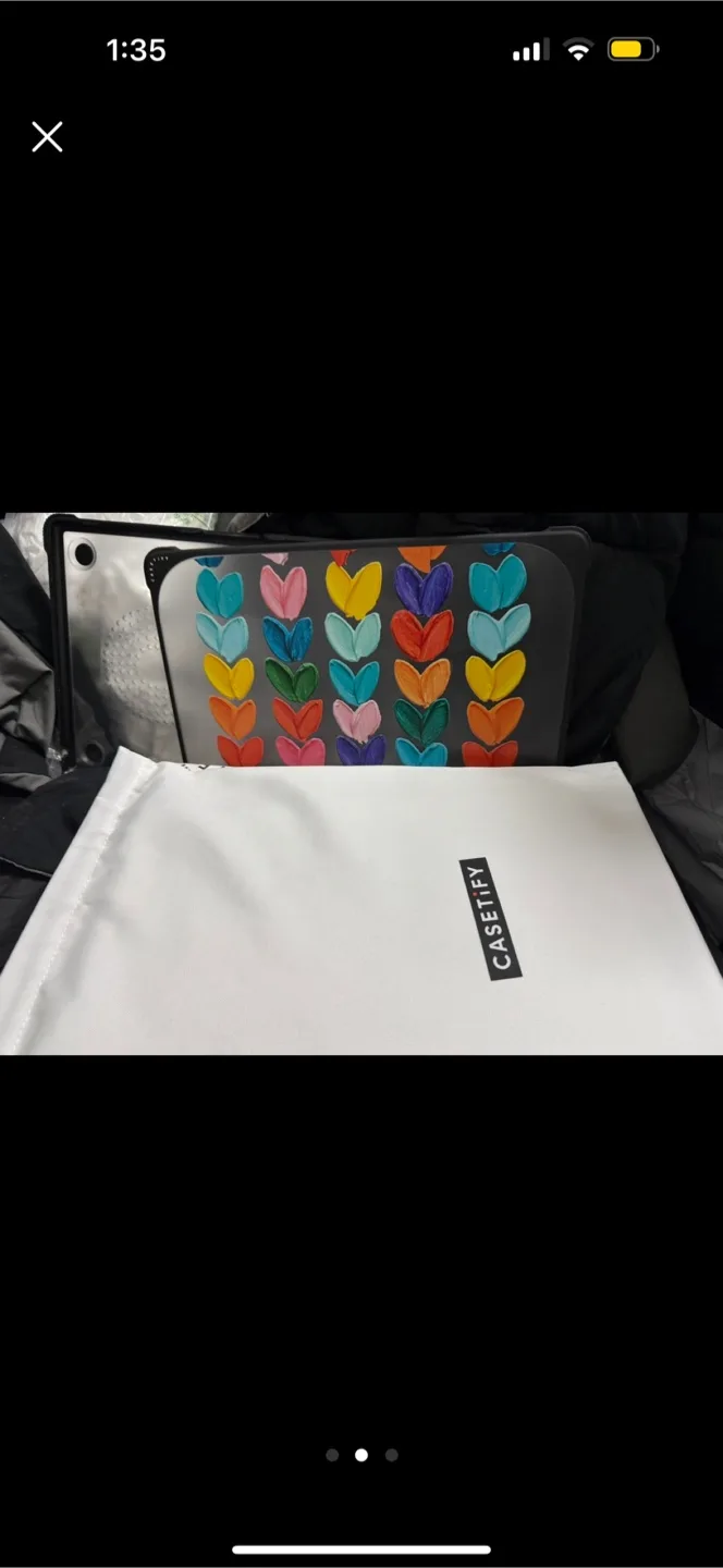 CASETiFY MacBook Pro 16" Case - Clear Polka Daubs Hearts image indicator(2)