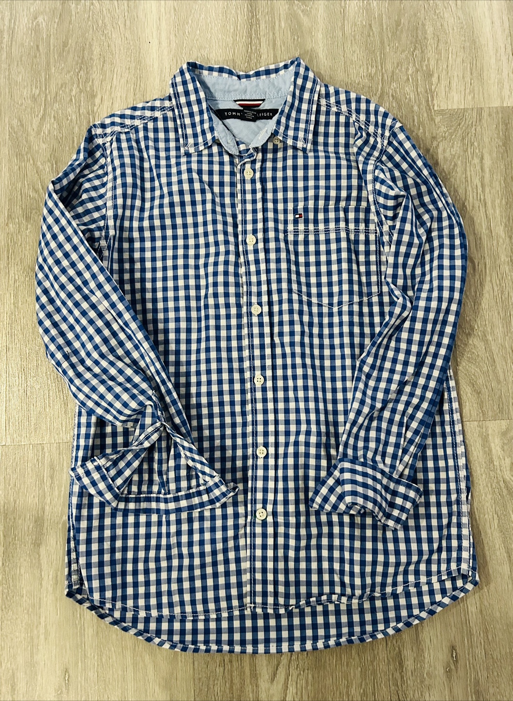 Tommy Hilfiger Boys' Size Medium Gingham Button-Down Shirt