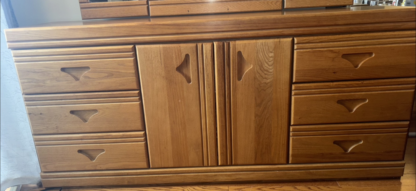 Oak Vanity Set with Tri-fold Mirror - photo 4